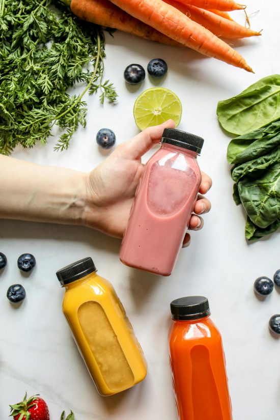 Batidos Refrescantes para el Verano: Recetas Fáciles y Deliciosas 🍓🥥🍌